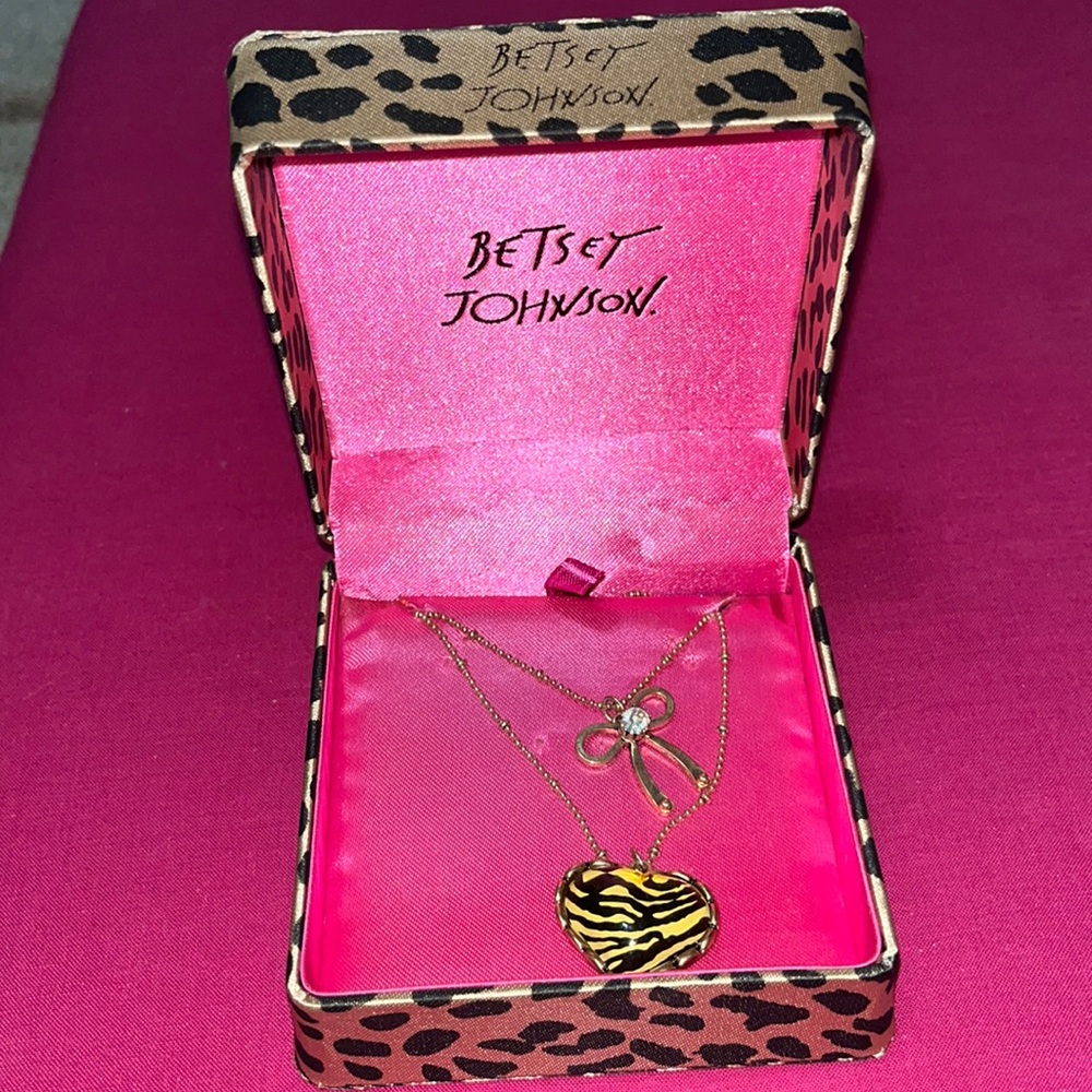 Zebra heart Betsey Johnson necklace with box